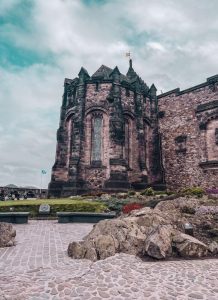 cortile del castello di edimburgo
