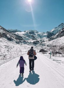 con i bambini verso il ghiacciaio morteratsch