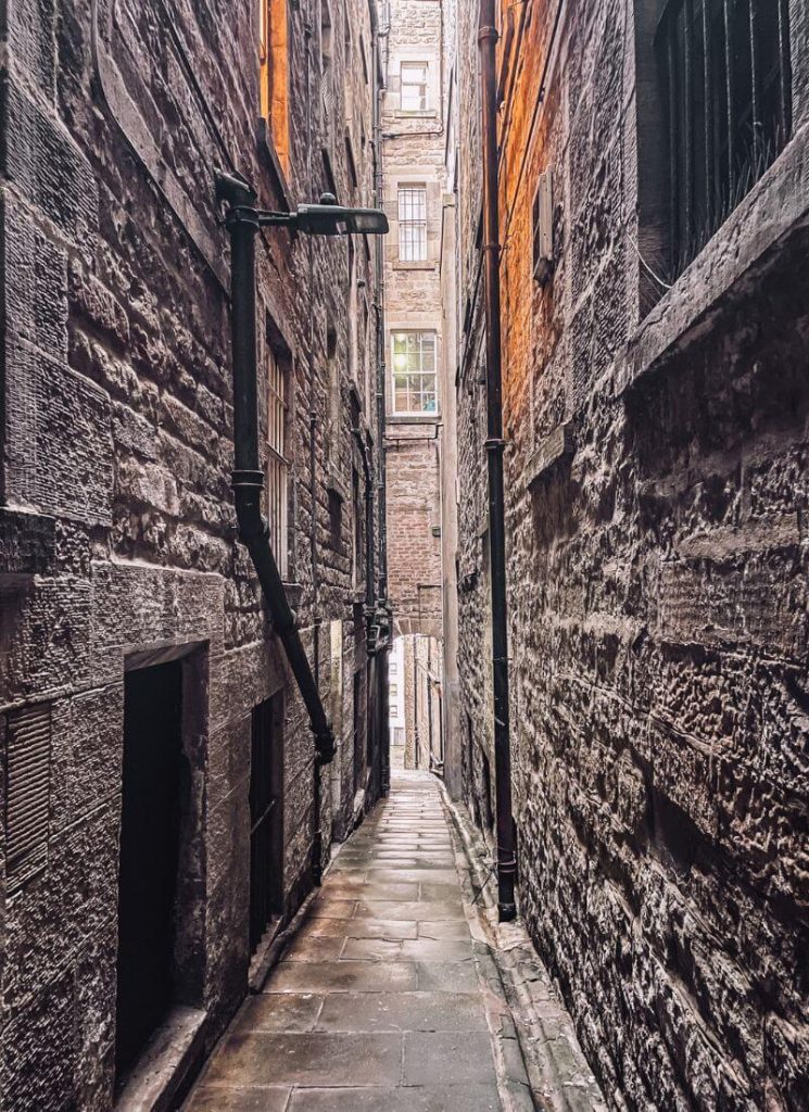 close edimburgo royal mile